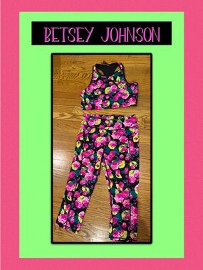 Betsey Johnson Black Leggings & Crop Top Set with Bright Pink Floral Print
